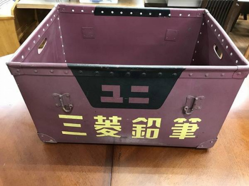 置物の三菱鉛筆