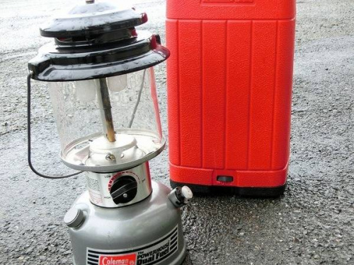 アウトドア用品のColeman