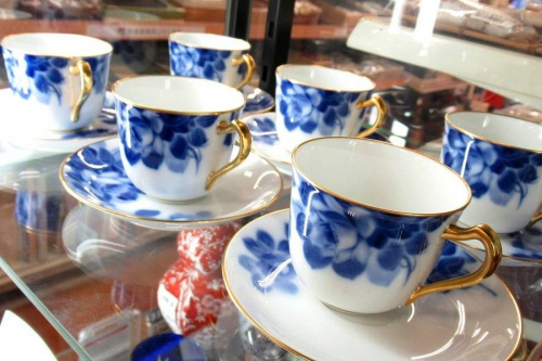 ブルーローズの中古食器