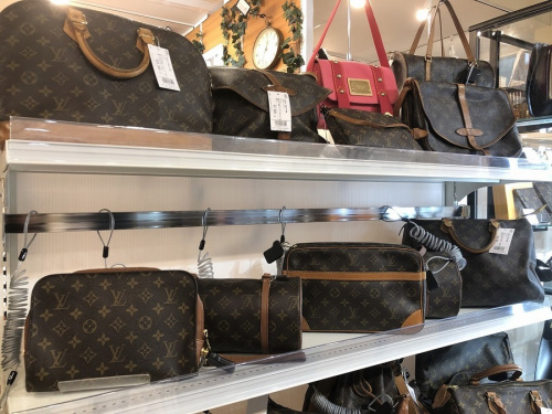バッグのLOUIS VUITTON