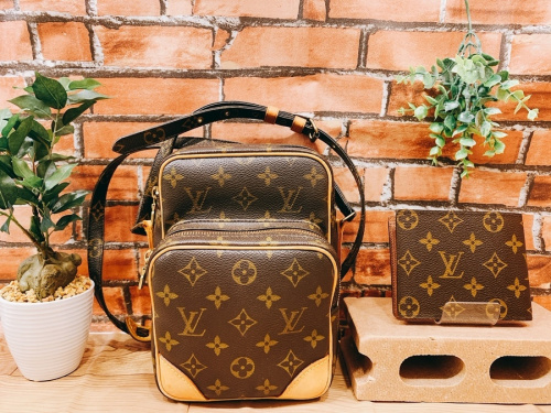 ブランド・ラグジュアリーのバッグ　財布　ショルダーバッグ