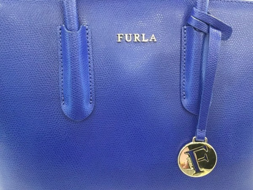 2WAYバッグのFURLA