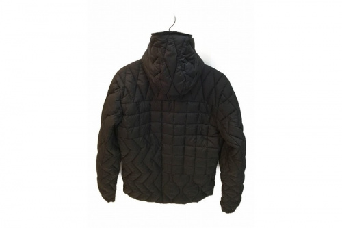 ジャケットのエコダウンジャケット