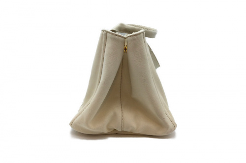 トートバッグのPRADA
