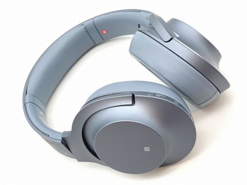 ヘッドホンのワイヤレスヘッドホン