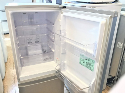 冷蔵庫の2ドア冷蔵庫