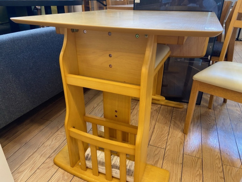 ダイニング4点セットのニトリ