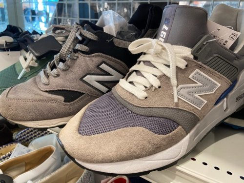 レディースファッションのスニーカー