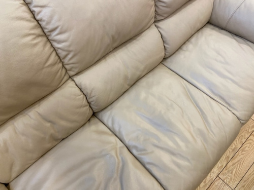 3人掛けソファーのニトリ