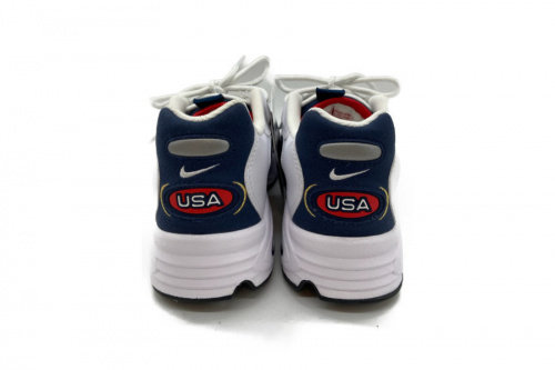 NIKE ナイキのAIR MAX TRIAX