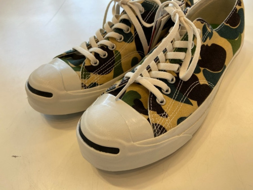 スニーカーのCONVERSE　コンバース