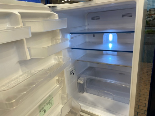 冷蔵庫の3ドア冷蔵庫