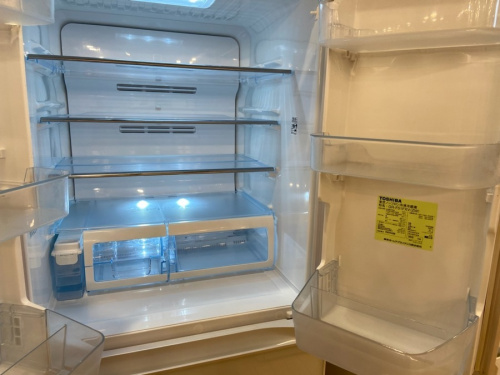 冷蔵庫の6ドア冷蔵庫