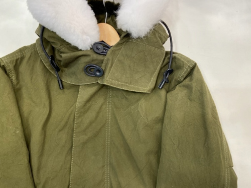 トップスのコート