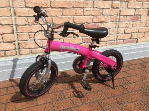 スポーツ用品の自転車