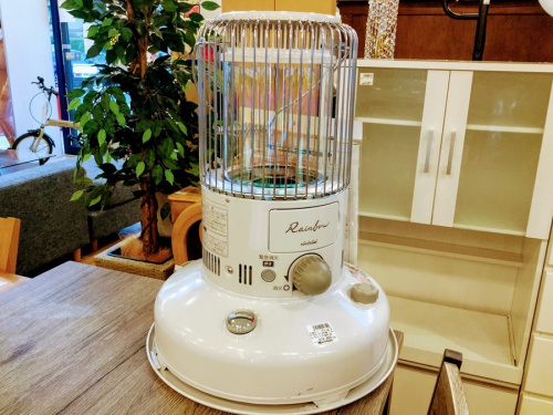 季節家電のテーブル