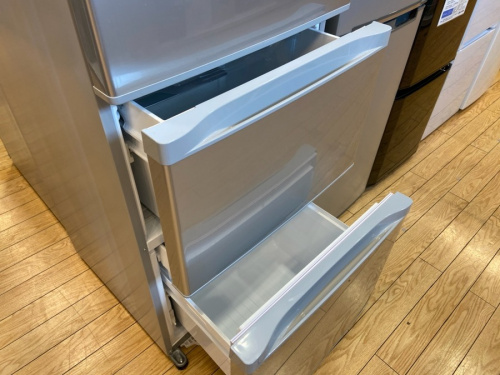 3ドア冷蔵庫のTOSHIBA 東芝