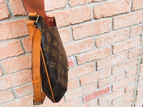 CONVERSE　コンバースのLOUIS VUITTON