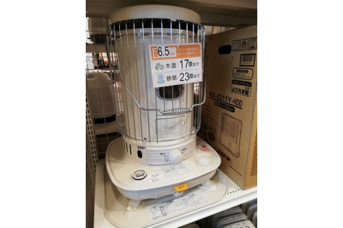季節家電のテーブル