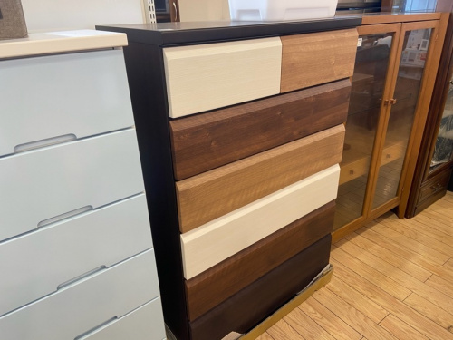 収納家具のチェスト