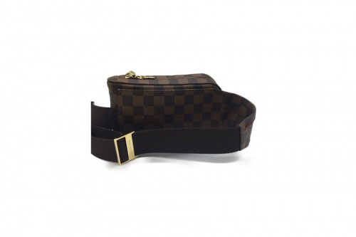 ボディーバッグのLOUIS VUITTON ルイ・ヴィトン