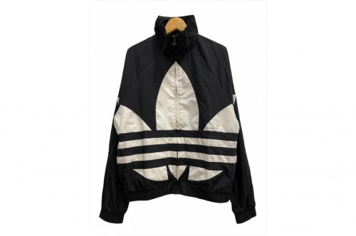 adidas originals アディダスのトラックジャケット