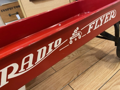 Radio Flyer　ラジオフライヤー