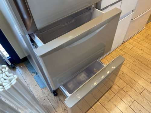 大型冷蔵庫のHITACHI　日立