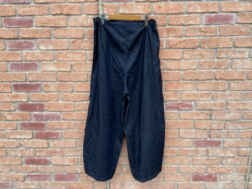 Needles　ニードルスのヒザデルパンツ