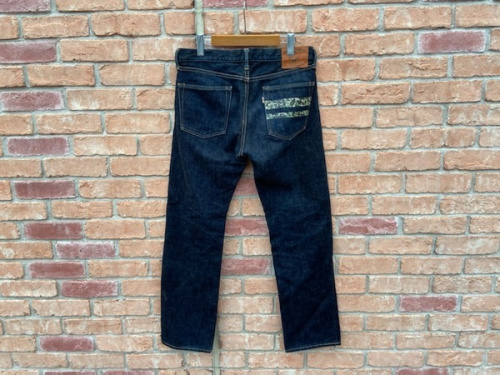 デニムパンツのアメカジ