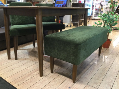 ダイニングセットのベンチダイニング