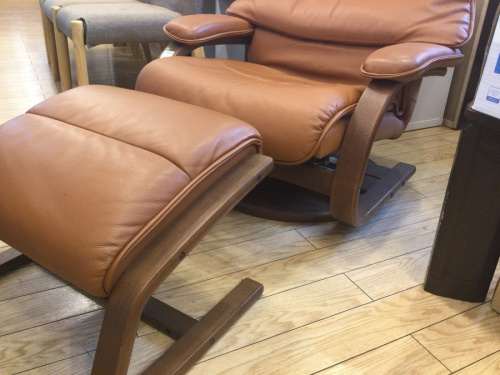 中古家具のリクライニングチェアー