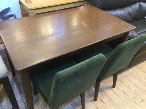 生活家具のダイニングセット　中古