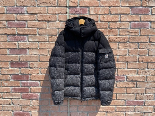 MONCLER　モンクレールのダウンジャケット