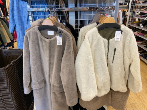 秋物衣類のワンピース