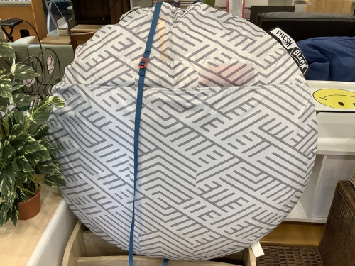 テントのポップアップテント