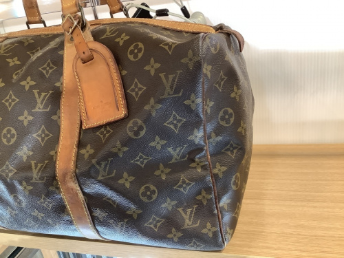 トラベルバッグのLOUIS VUITTON
