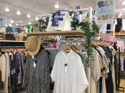 夏服の半袖