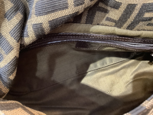 ハンドバッグのFENDI