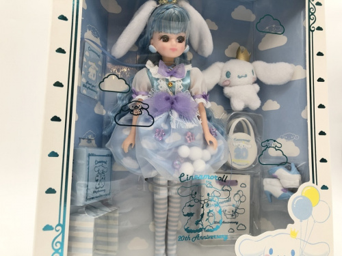 フィギュアのリカちゃん人形