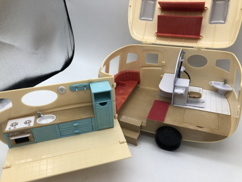 キャンピングカーのおもちゃ