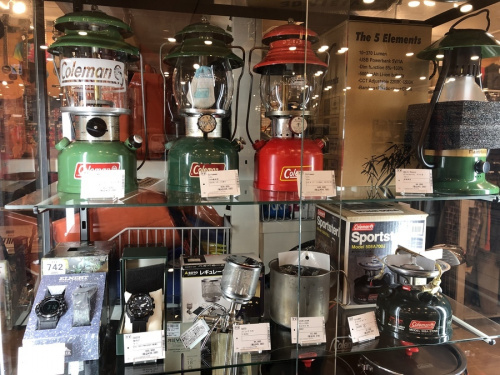 アウトドア用品のColeman