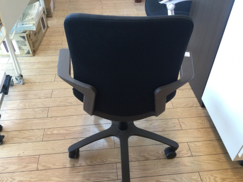 ワークチェアのITOKI