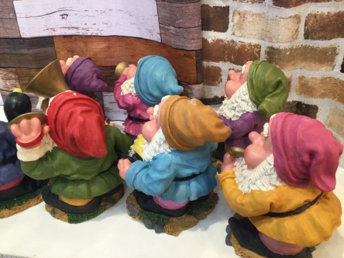 置物の七人の小人