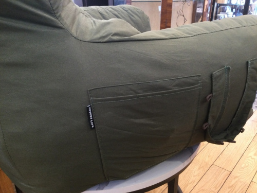 アウトドアの家具