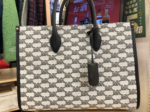 バッグのMICHAEL KORS
