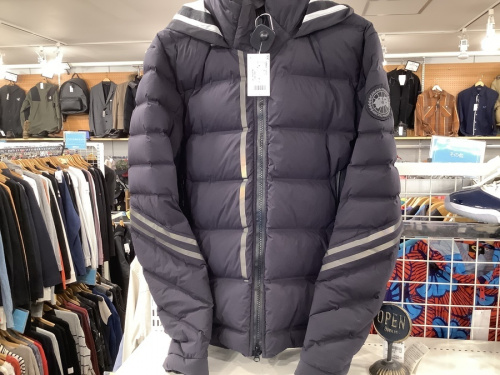 ダウンジャケットのCANADA GOOSE
