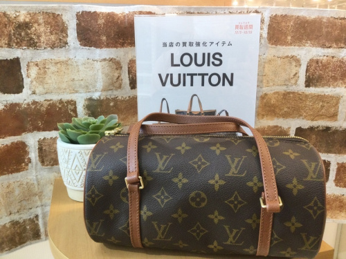 バッグのLOUIS VUITTON