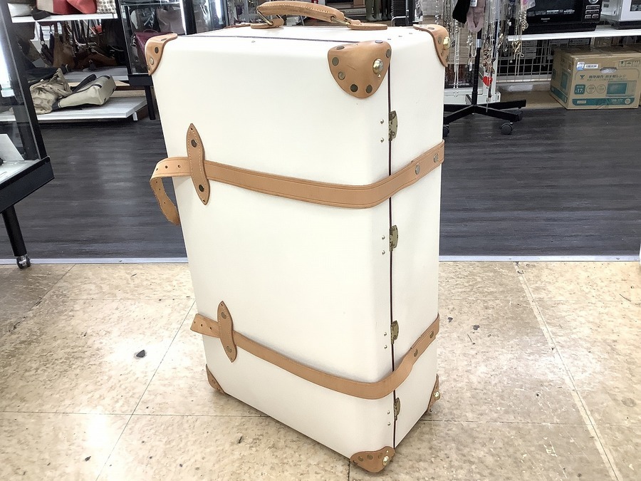 GLOBE-TROTTER(グローブ トロッター)のキャリーケースが入荷しま