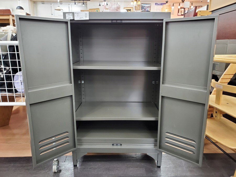 UNICO/ウニコ】ファンクキャビネット グレーが入荷いたしました